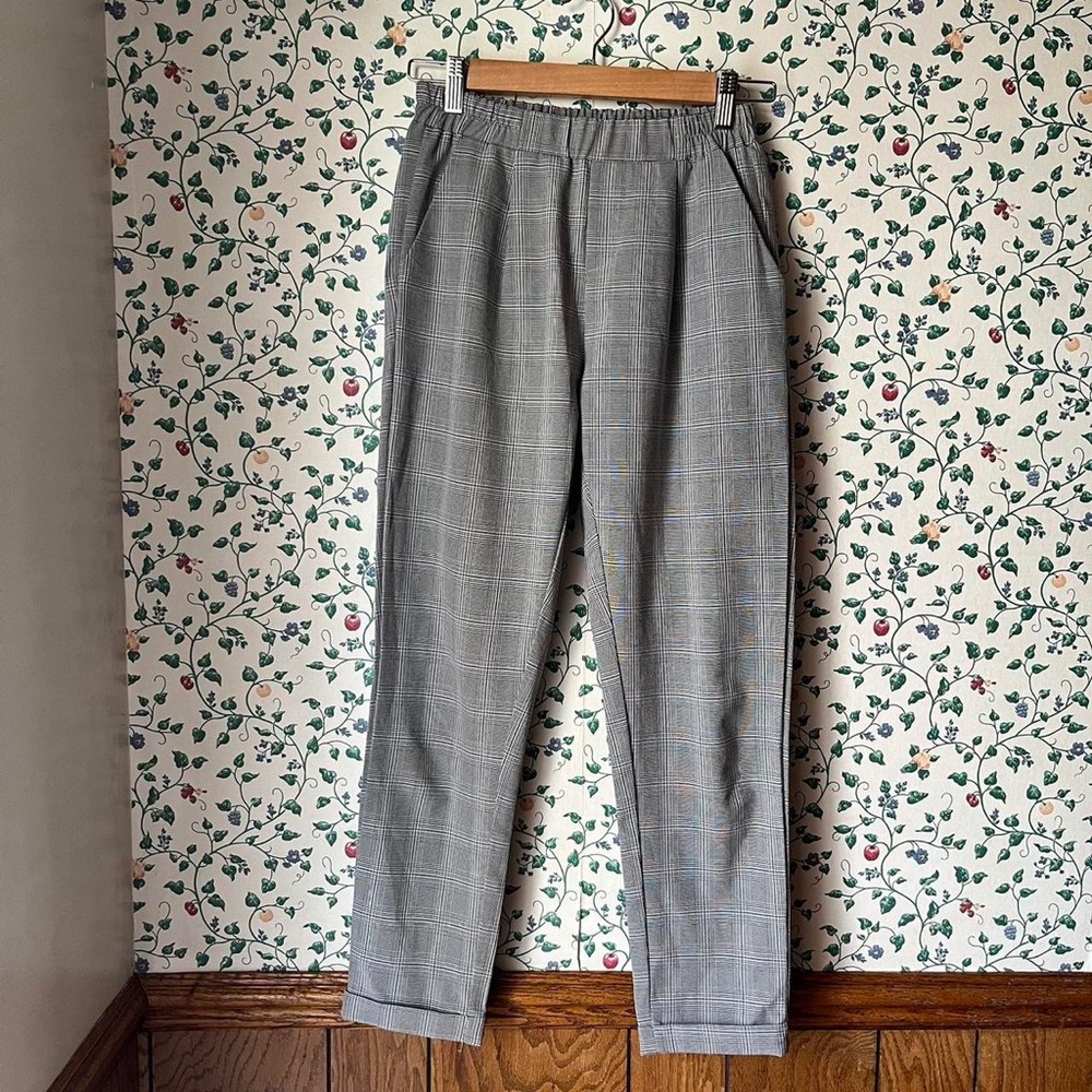 plaid elastic waist lightweight pants by Vera & Lucy
